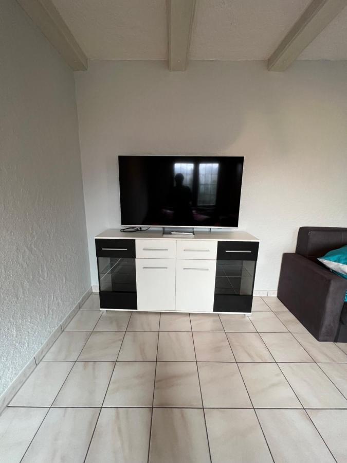 Tiny Apartment With Amazing View, Garden & Terras Schattdorf Bagian luar foto